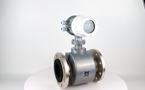 新工藝電磁流量計3.JPG 新工藝電磁流量計3.JPG