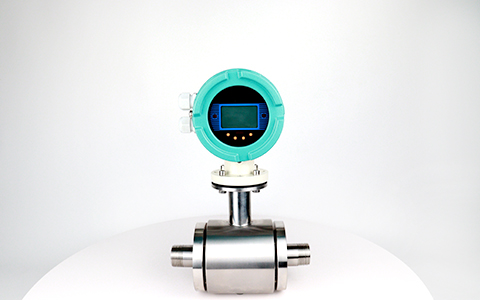 夾裝不銹鋼電磁流量計.JPG 夾裝不銹鋼電磁流量計.JPG